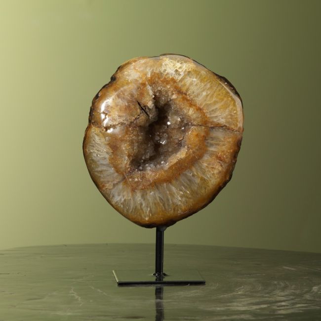 0002 Agaat op Standaard